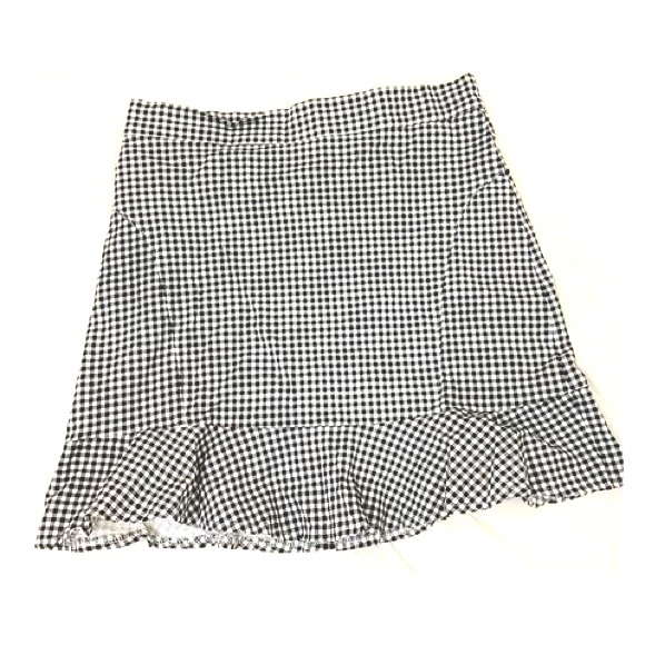 Gingham Mini Skirt from Shein - Picture 2 of 3